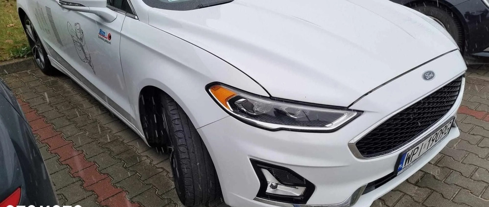 Ford Fusion cena 65900 przebieg: 81316, rok produkcji 2020 z Żyrardów małe 352